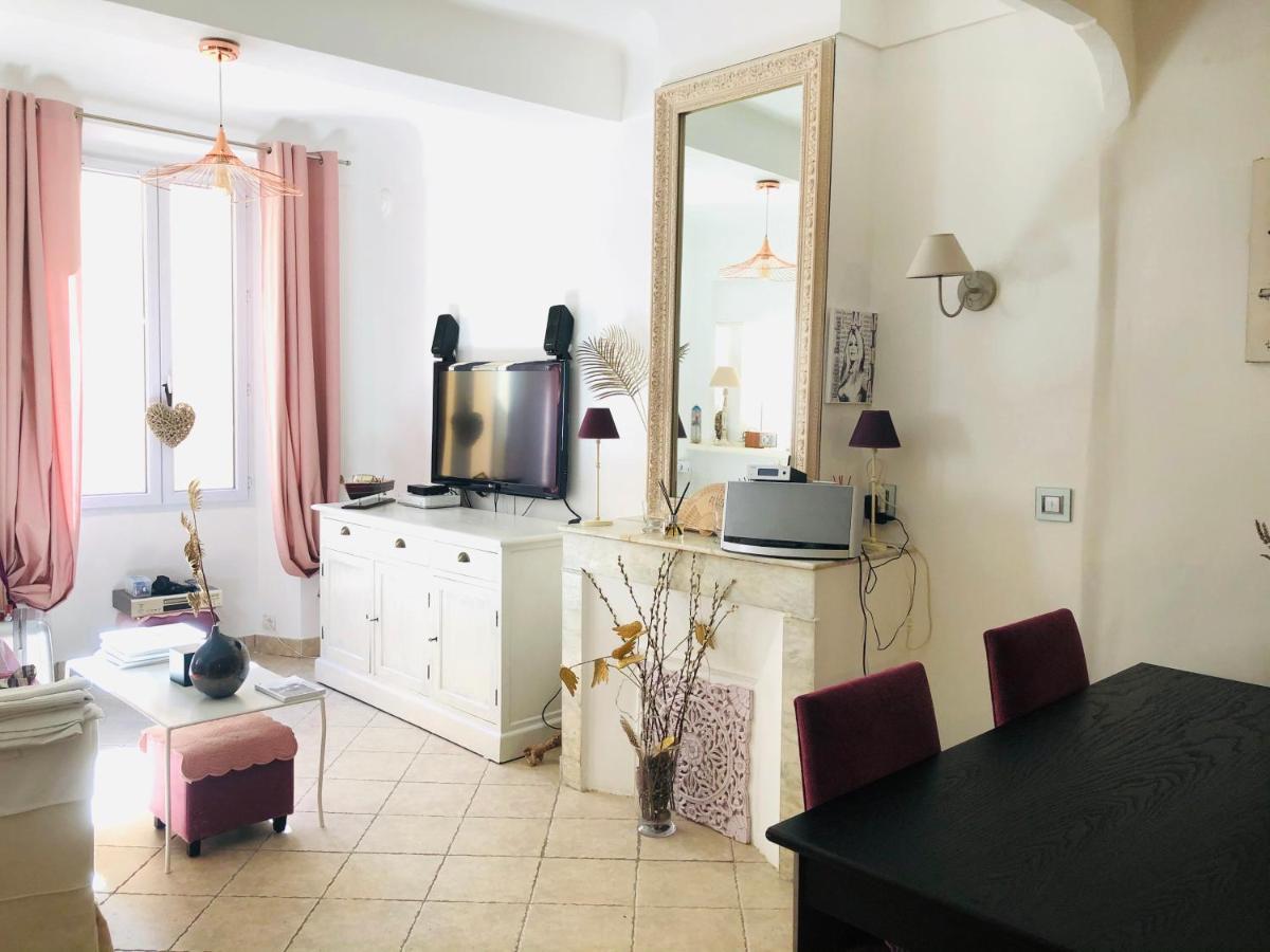 Appartement De Charme Au Coeur De Saint-Tropez Exterior foto